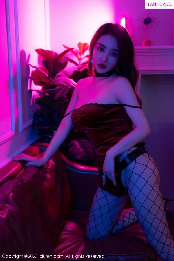   [XiuRen]高清写真图 2023.01.31 No.6192 雨儿1494 美臀妩媚第31张图片